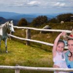 Abby, Mummy and some Horses